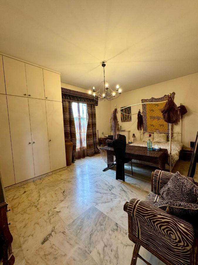 La Demeure D'Iris Bed & Breakfast Bougival Екстериор снимка