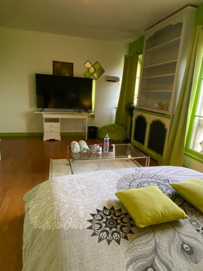 La Demeure D'Iris Bed & Breakfast Bougival Екстериор снимка