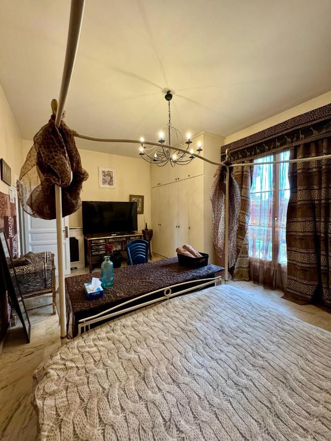 La Demeure D'Iris Bed & Breakfast Bougival Екстериор снимка