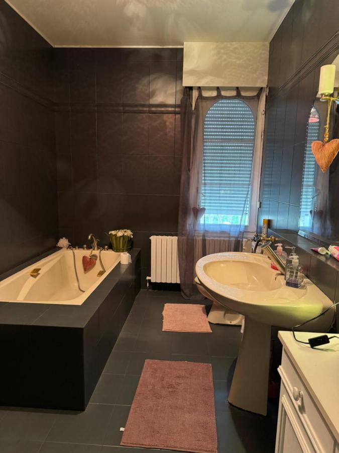 La Demeure D'Iris Bed & Breakfast Bougival Екстериор снимка